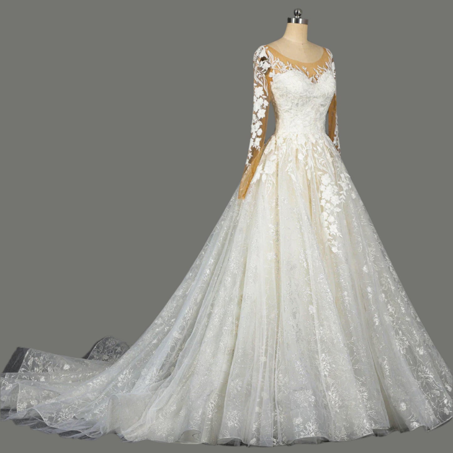 Luxury Wedding Dress with Long Sleeves and Lace Appliques