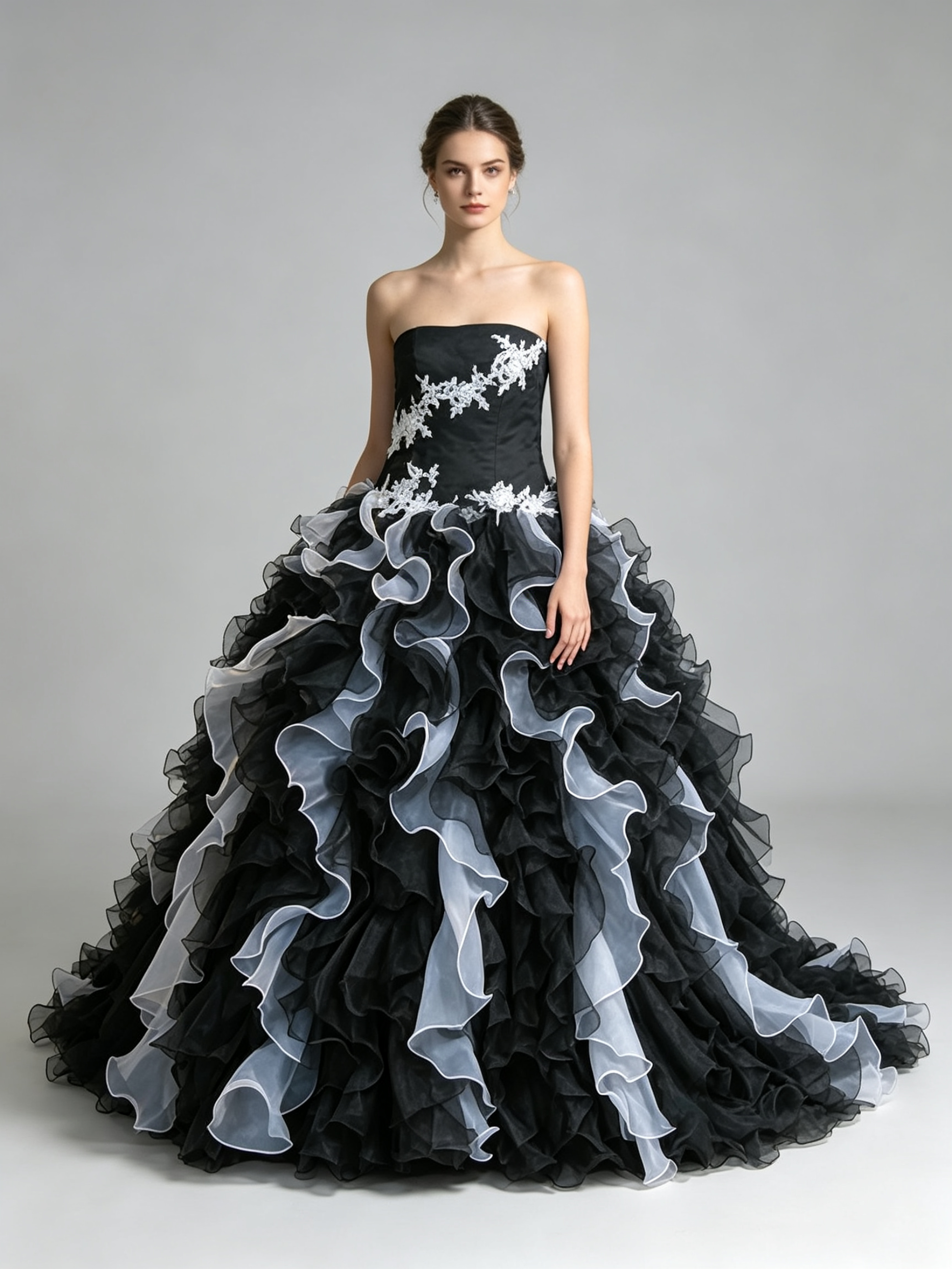Black and White Ball Gown Quinceanera Dress Strapless Lace Applique Organza Ruffle Prom Gothic Wedding Formal Gown