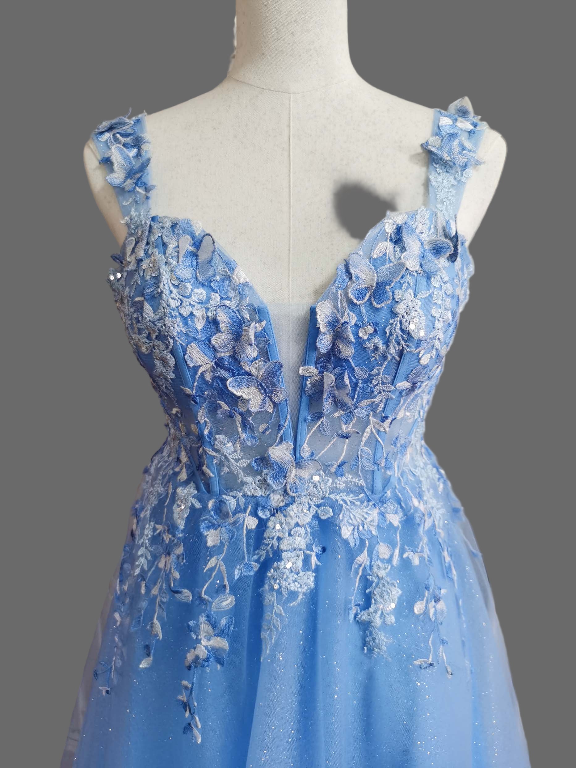Blue Floral Lace Applique Tulle Prom Dress - V-Neck A-Line Evening Gown with Train