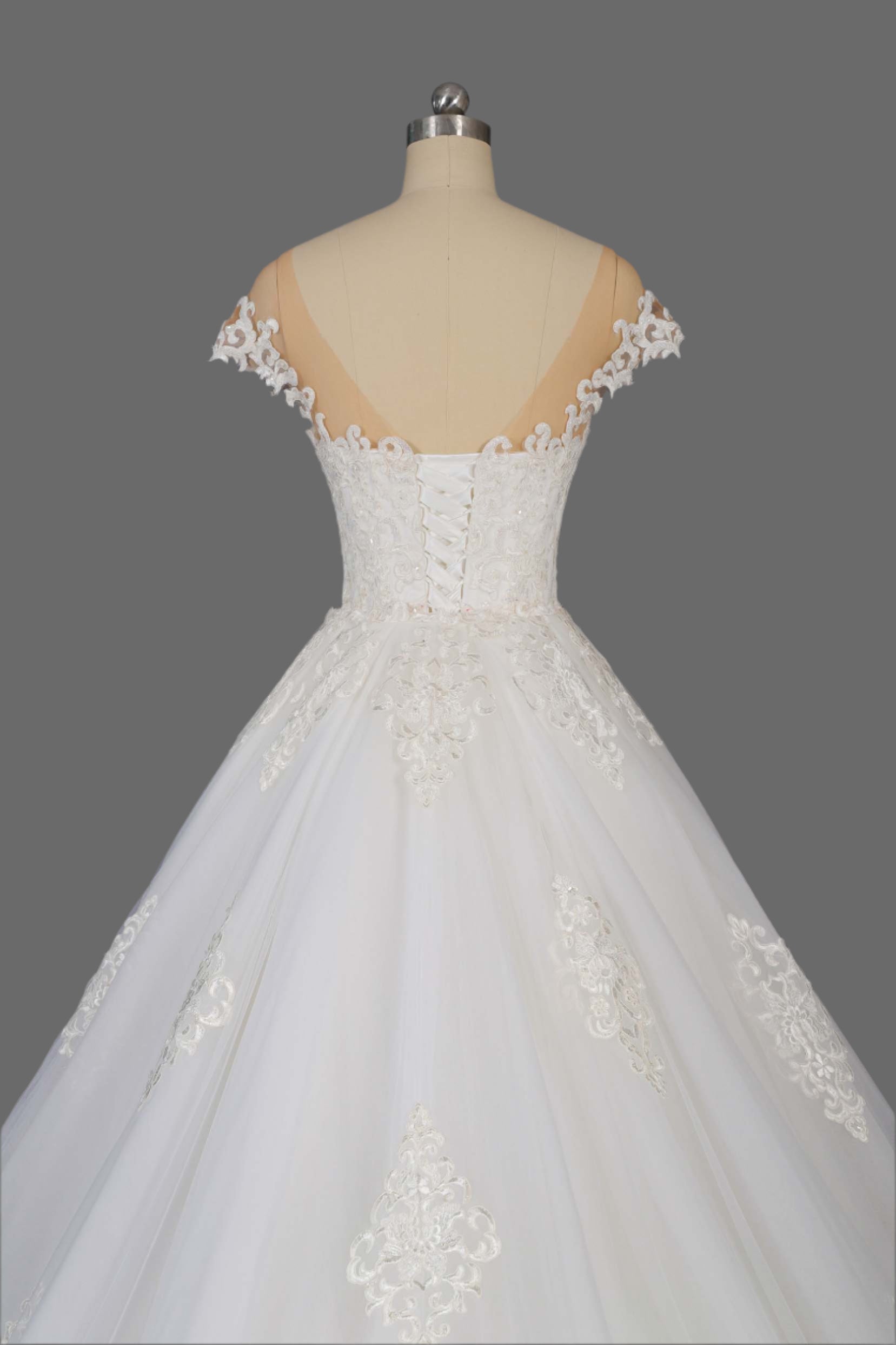 Elegant Lace Mermaid Wedding Dress with Illusion Sleeves