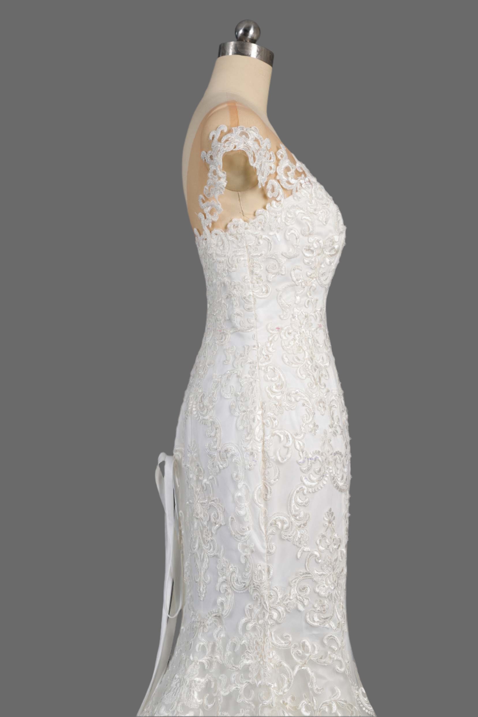 Elegant Lace Mermaid Wedding Dress with Illusion Sleeves