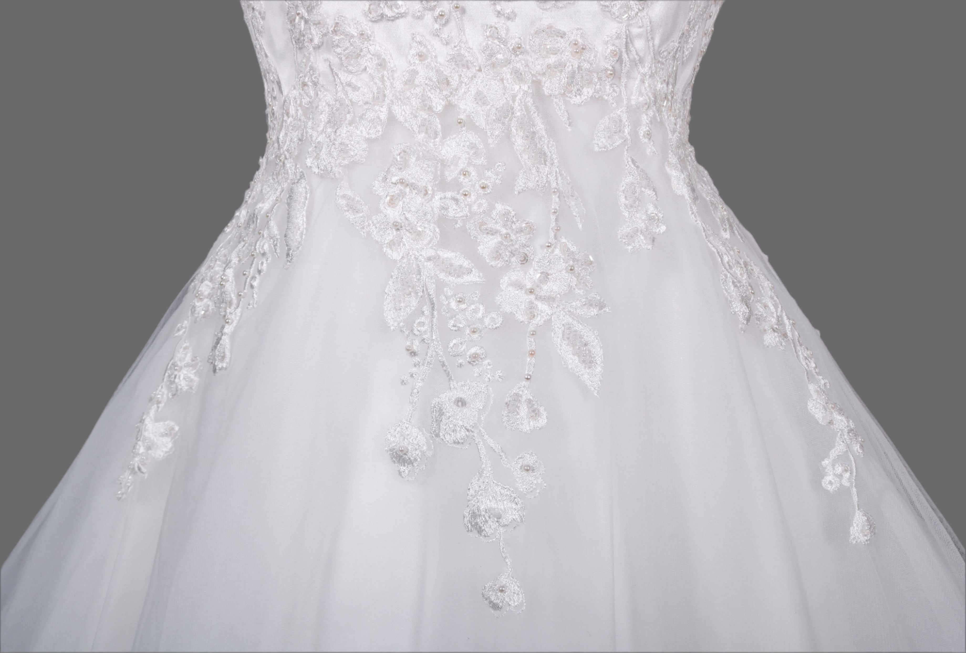 Elegant Lace Mermaid Wedding Dress with Long Illusion Sleeves and Court Train