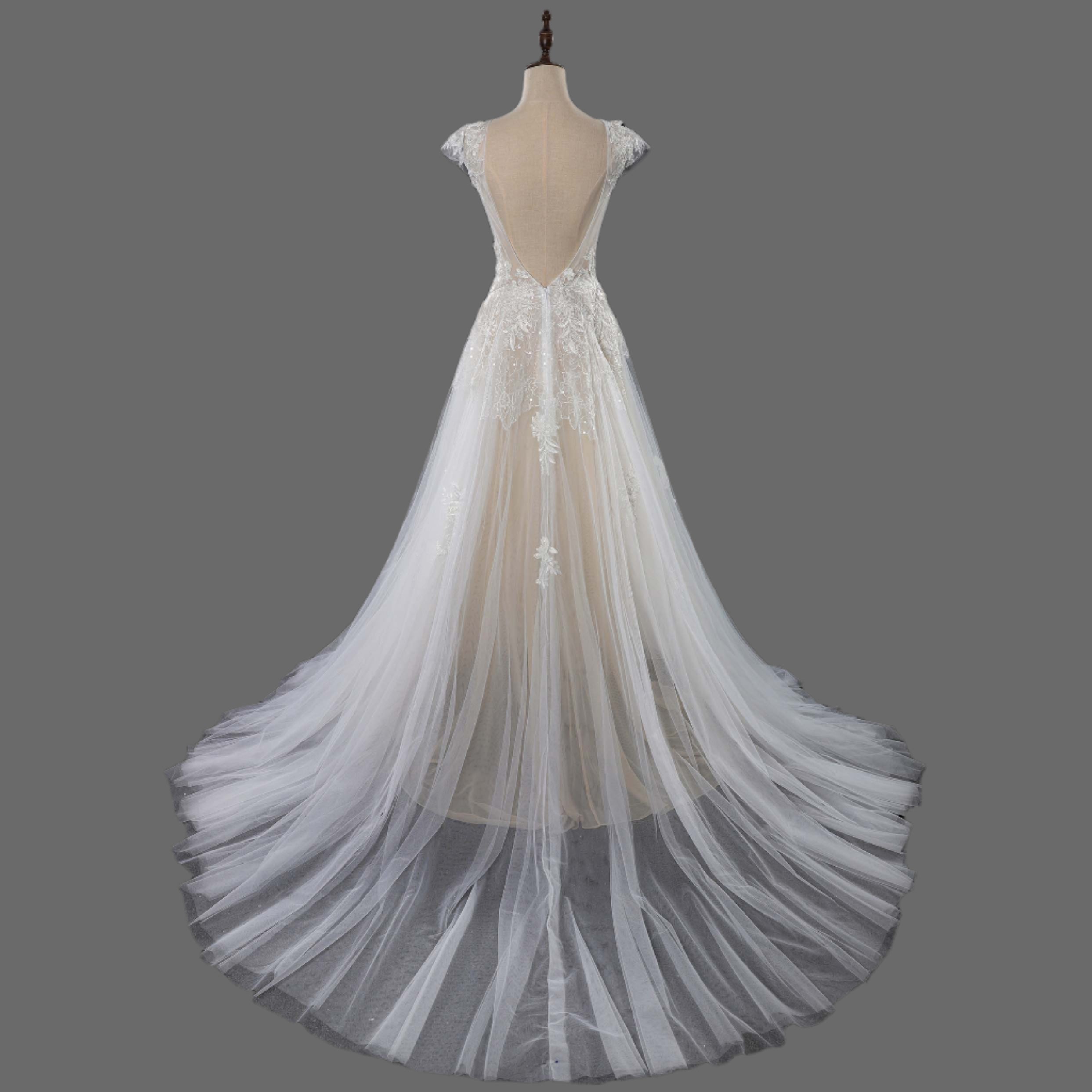 Exquisite A-Line Tulle 3D Floral Lace Wedding Dress - Elegant Bridal Gown