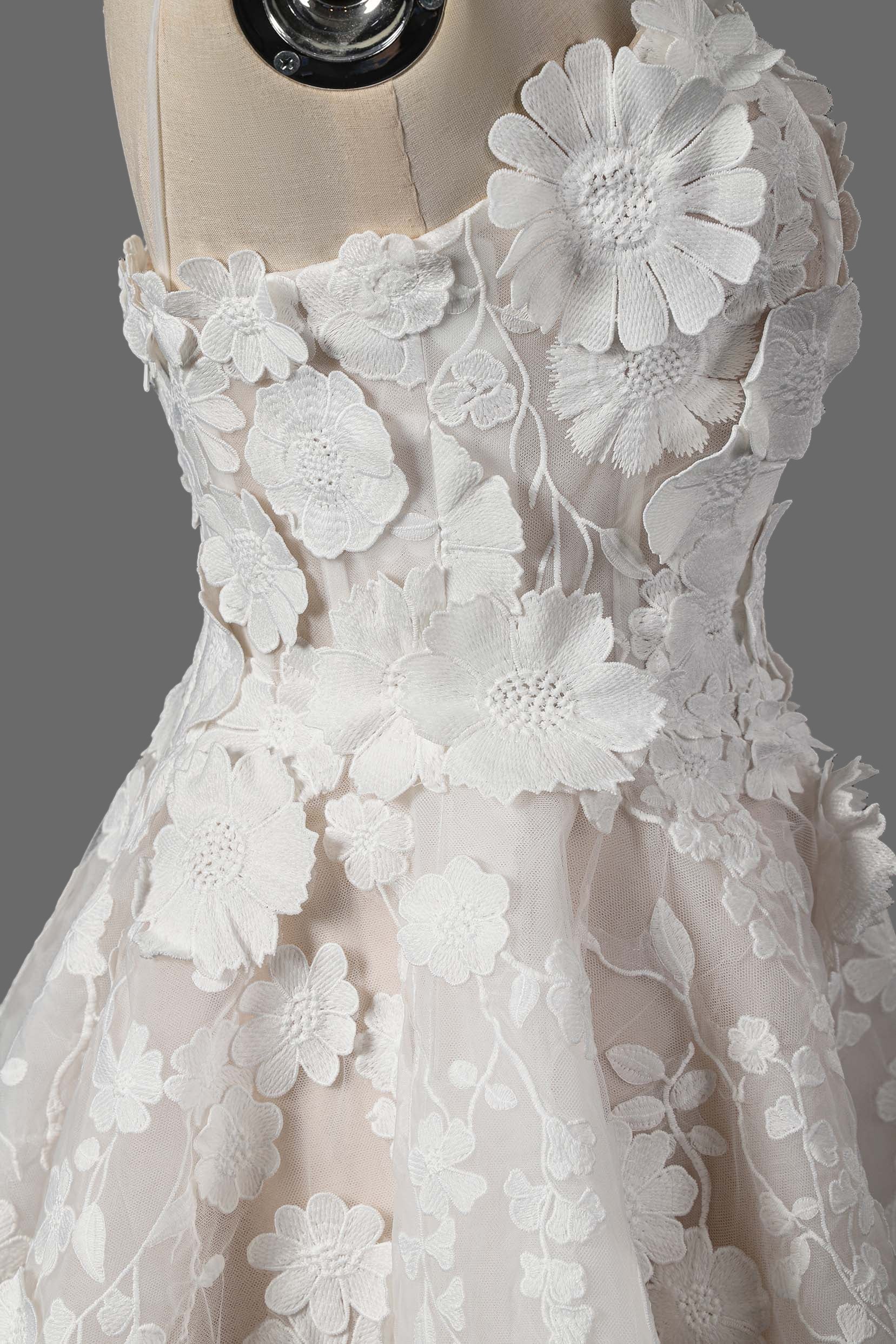 Floral Lace Applique Short Wedding Dress - A-Line Mini Bridal Gown with 3D Flowers