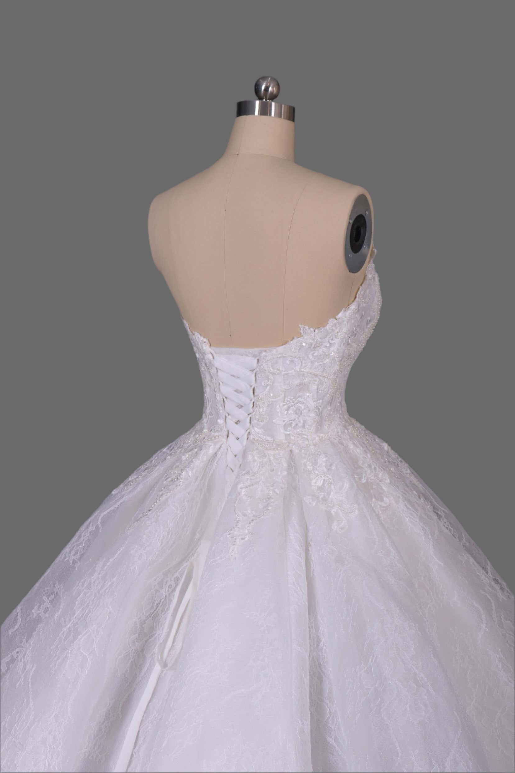 Hot Sale Ball Gown Lace appliques Wedding Dress