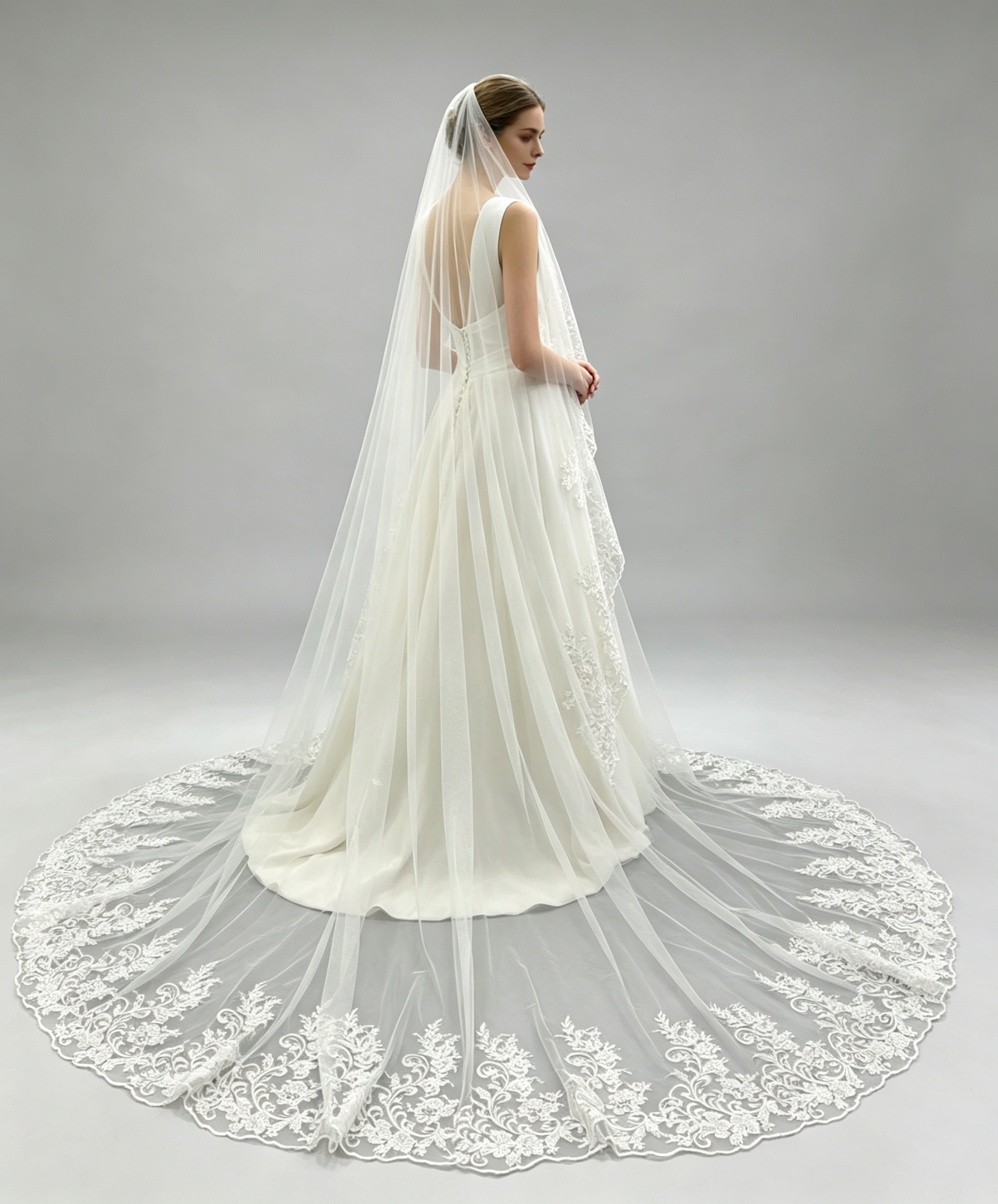Ivory Cathedral Lace Veil Wedding Dress Set – Embroidered Floral Bridal Gown with Matching Long Veil