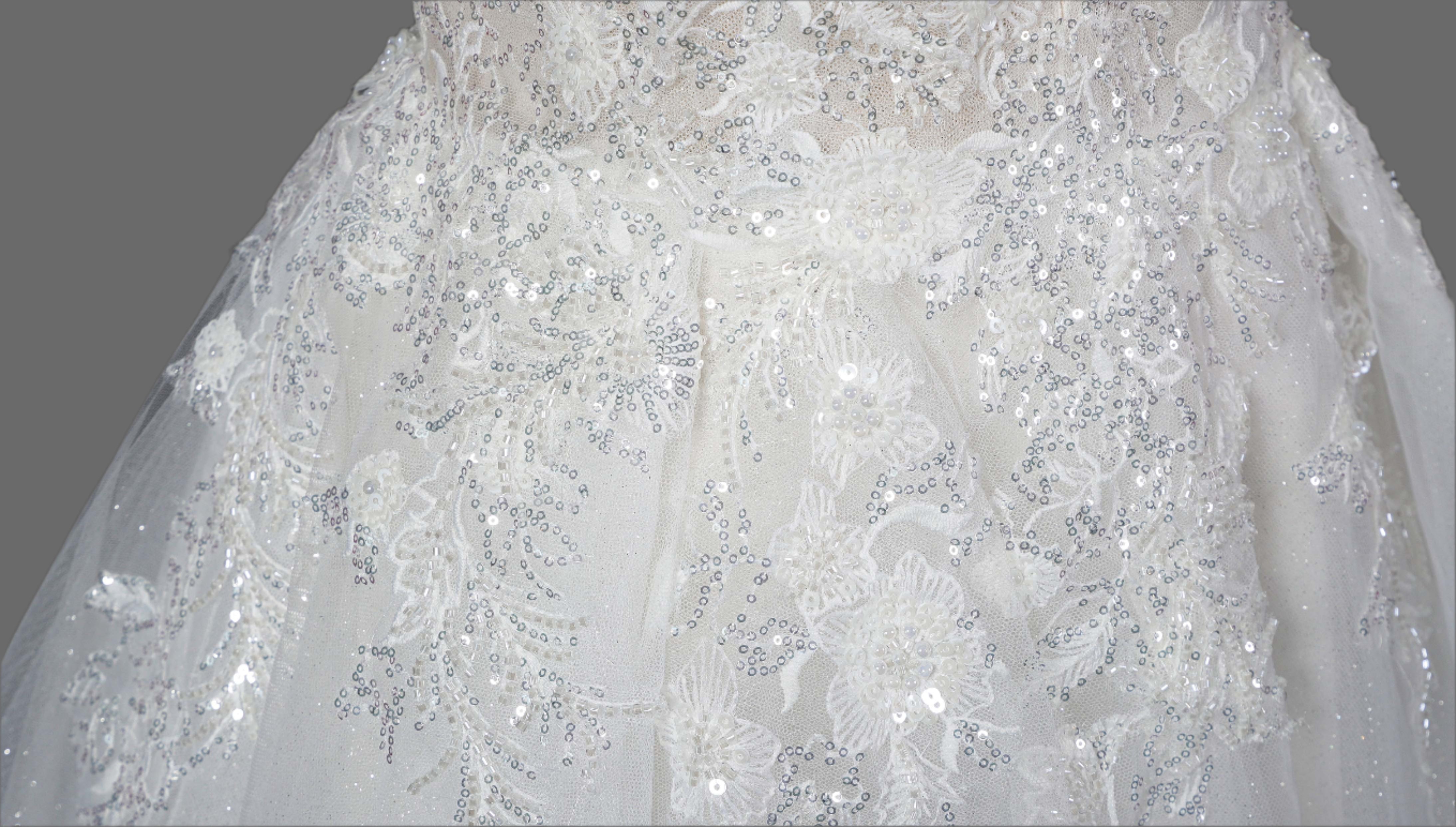 Romantic A-Line Tulle Lace Wedding Dress