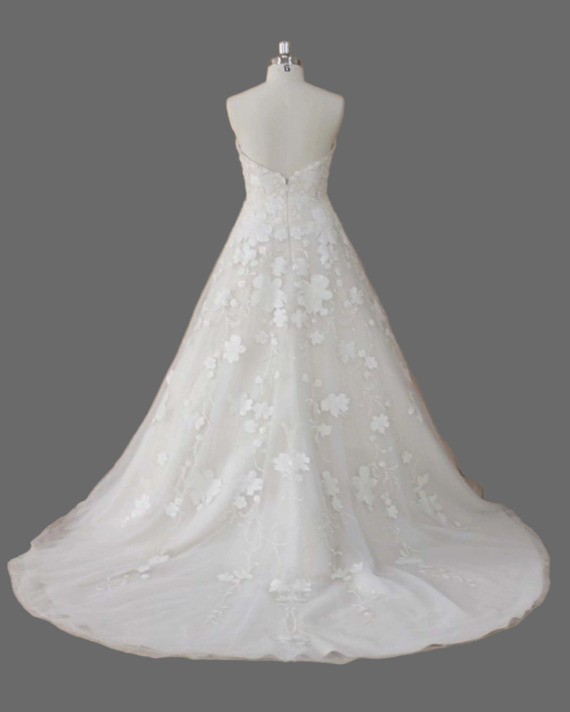 Strapless Sweetheart A-Line Wedding Dress with 3D Floral Lace Appliqués | Ivory Tulle Bridal Gown with Train