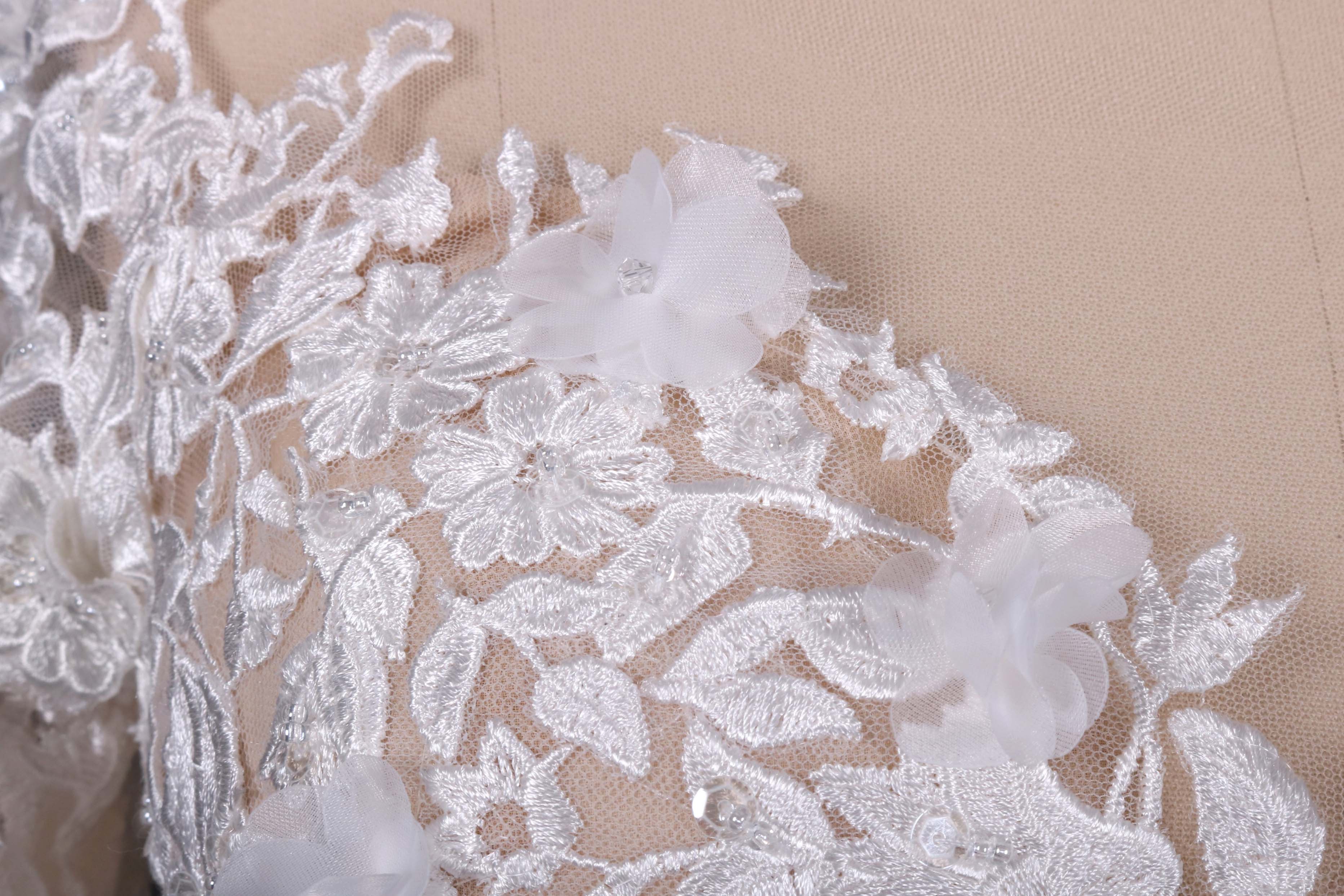 Stunning A-Line Wedding Dress - Off-Shoulder Lace Bridal Gown