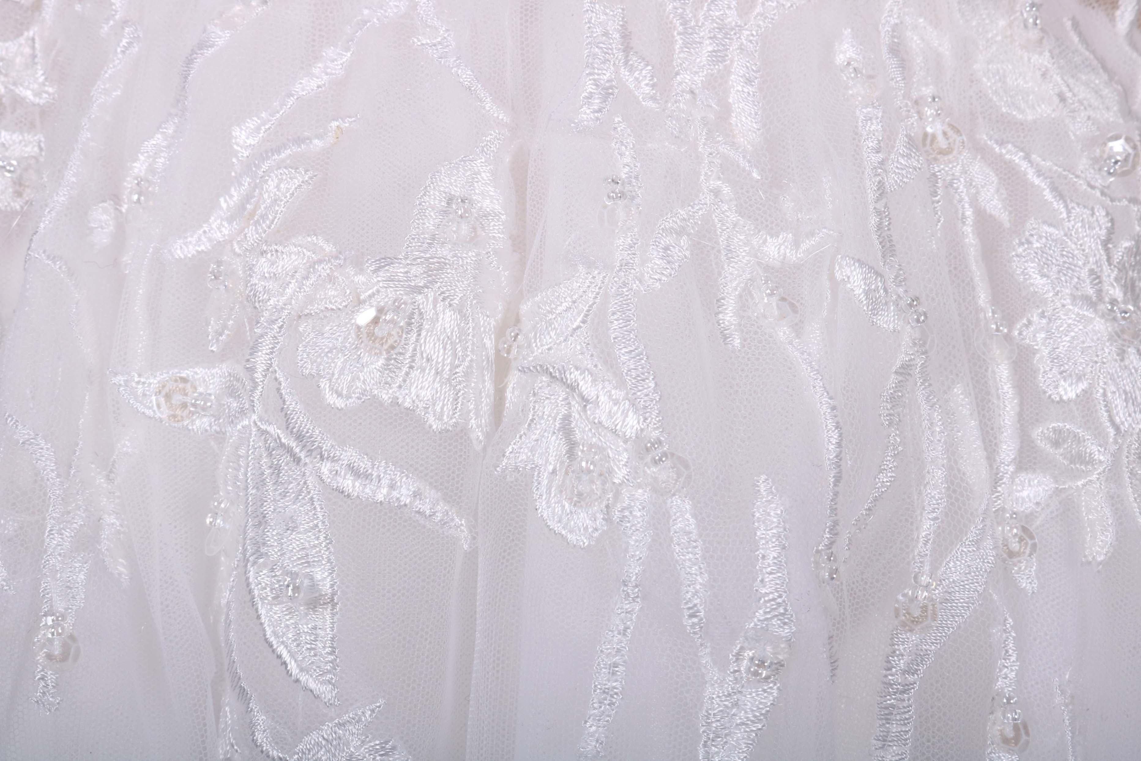 Stunning A-Line Wedding Dress - Off-Shoulder Lace Bridal Gown