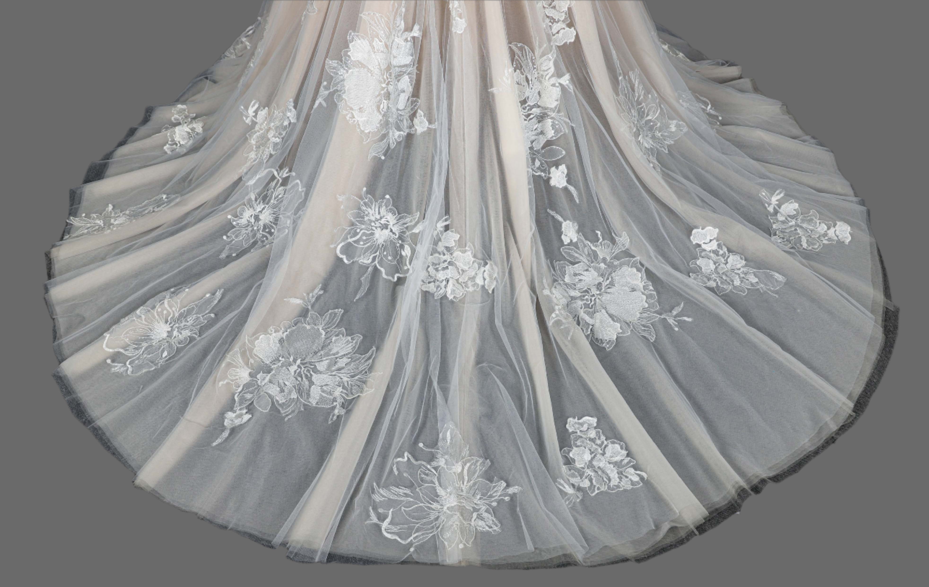 Stunning Champagne A-Line Wedding Dress with Floral Lace Appliqués - Sweetheart Neckline & Chapel Train