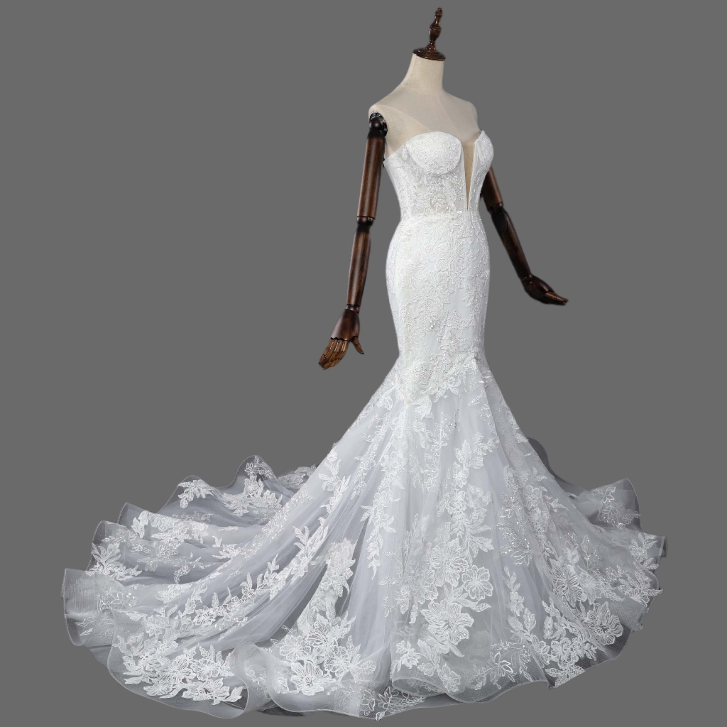 Trumpet-Mermaid Court Train Lace Tulle Wedding Dress