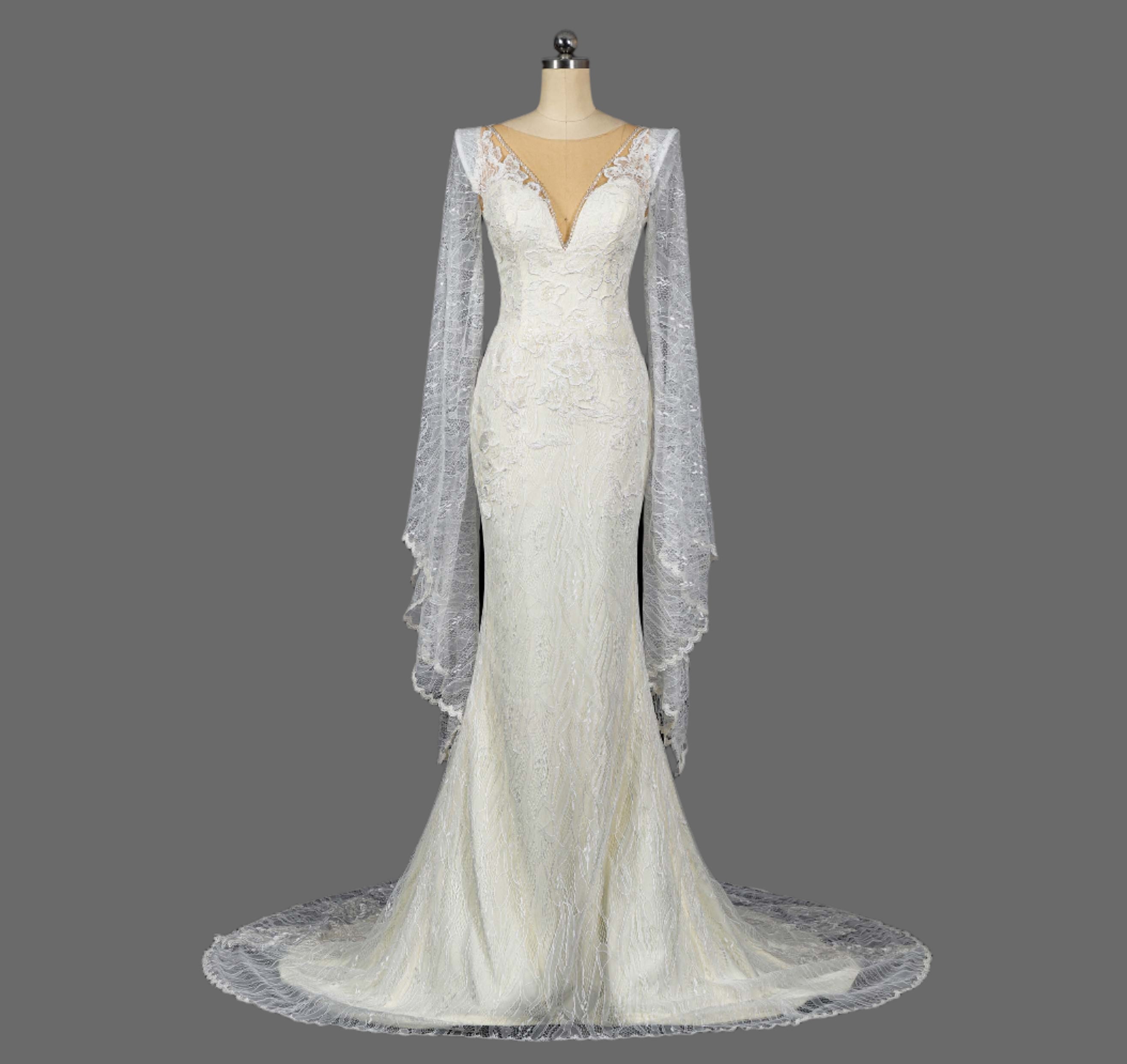 Trumpet-Mermaid Court Train Lace Wedding Dress With Long Sleeves