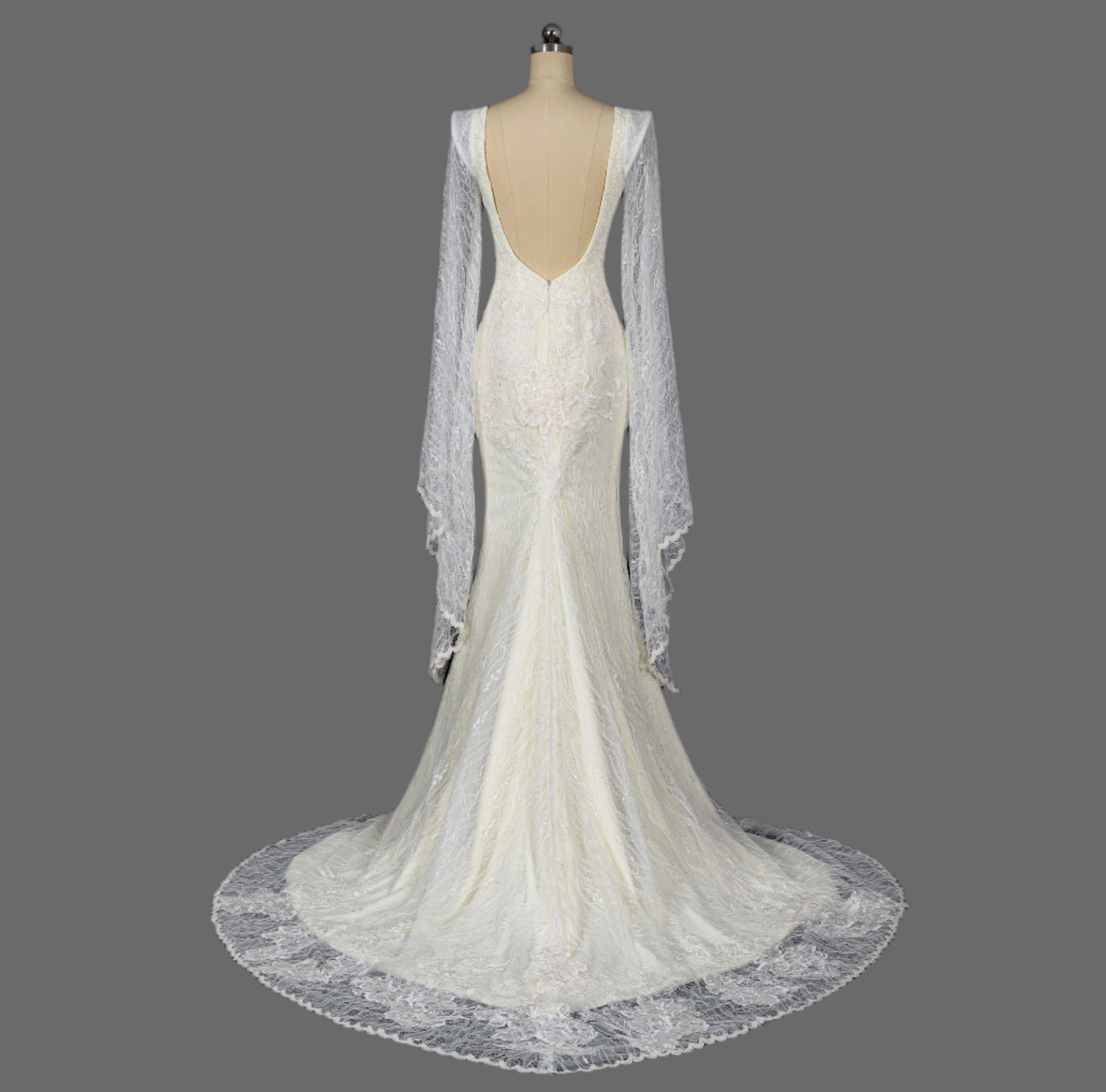 Trumpet-Mermaid Court Train Lace Wedding Dress With Long Sleeves