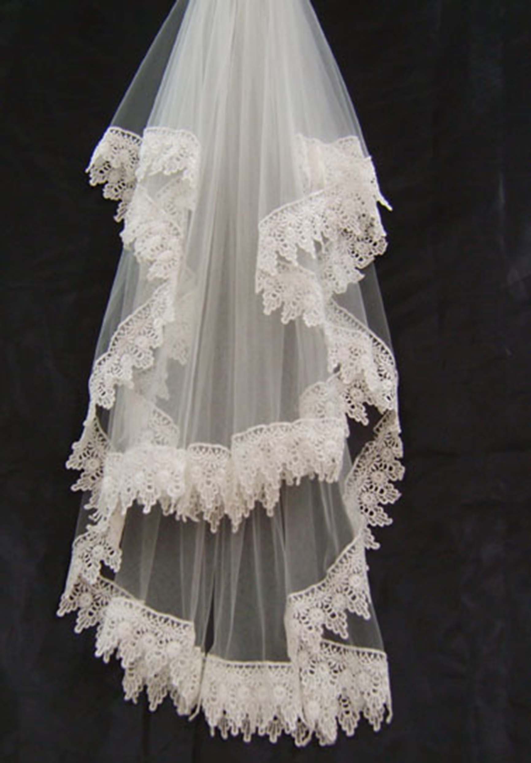 Two-Tier Bridal Veil with Wide Venetian Lace Edge & Floral Scallop Trim
