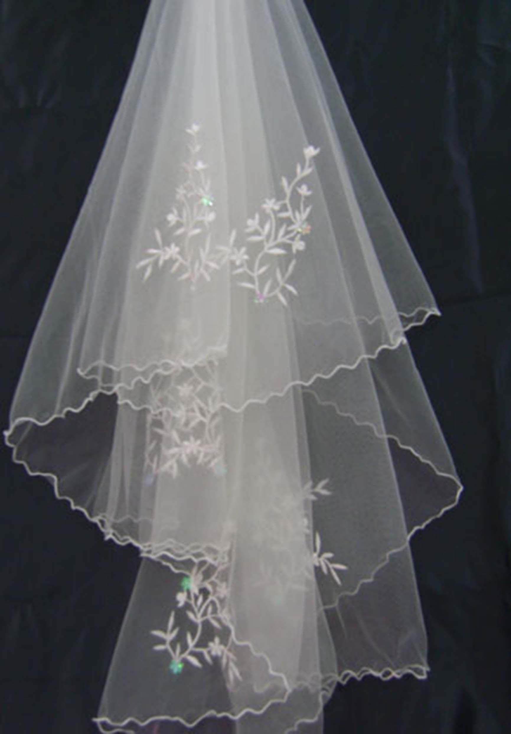 Two-Tier Floral Embroidered Bridal Veil with Delicate Scalloped Edge